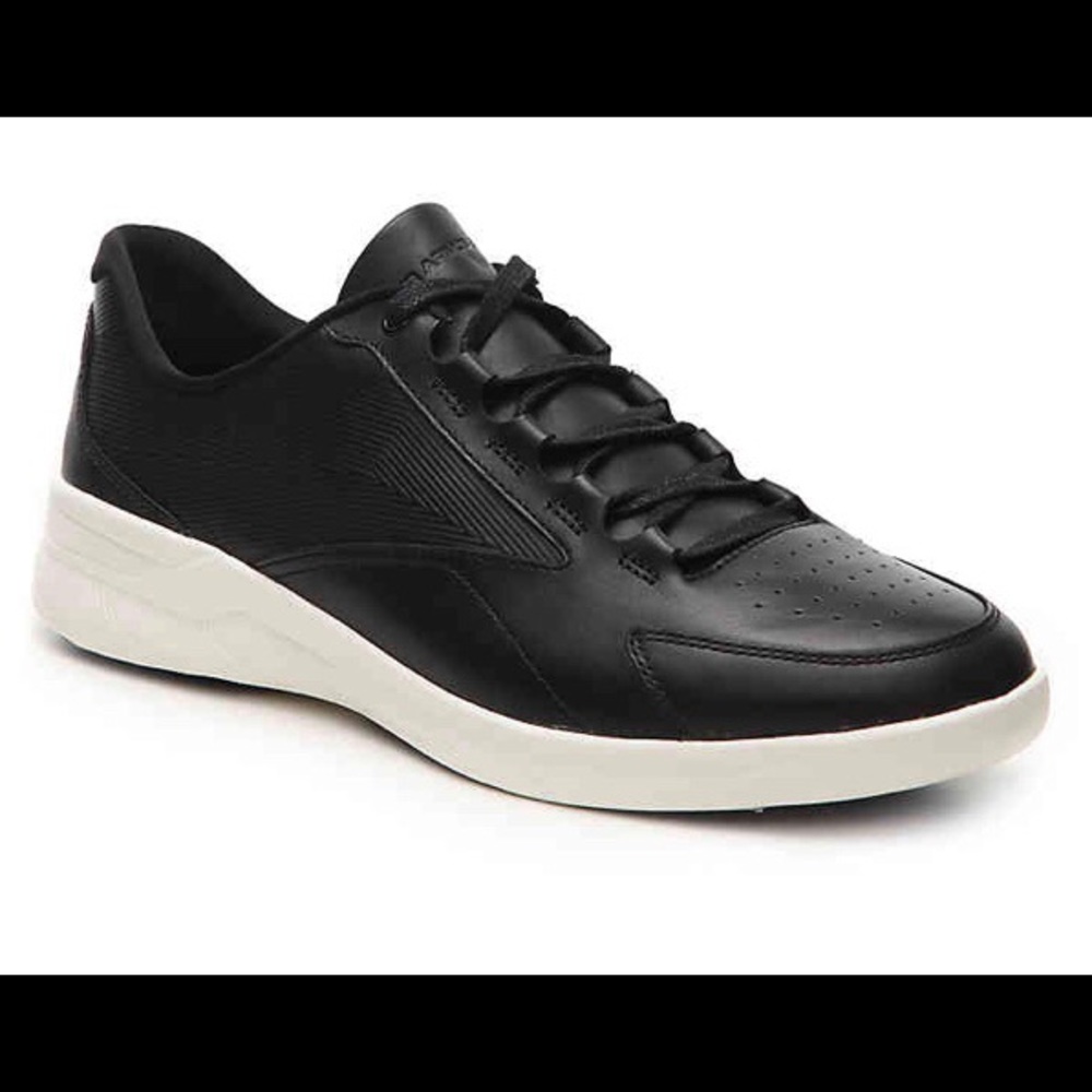 Never been worn - 7.5 Under Armour leather shoes.